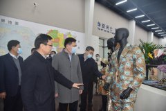 市、區(qū)領(lǐng)導(dǎo)一行蒞臨公司調(diào)研指導(dǎo)